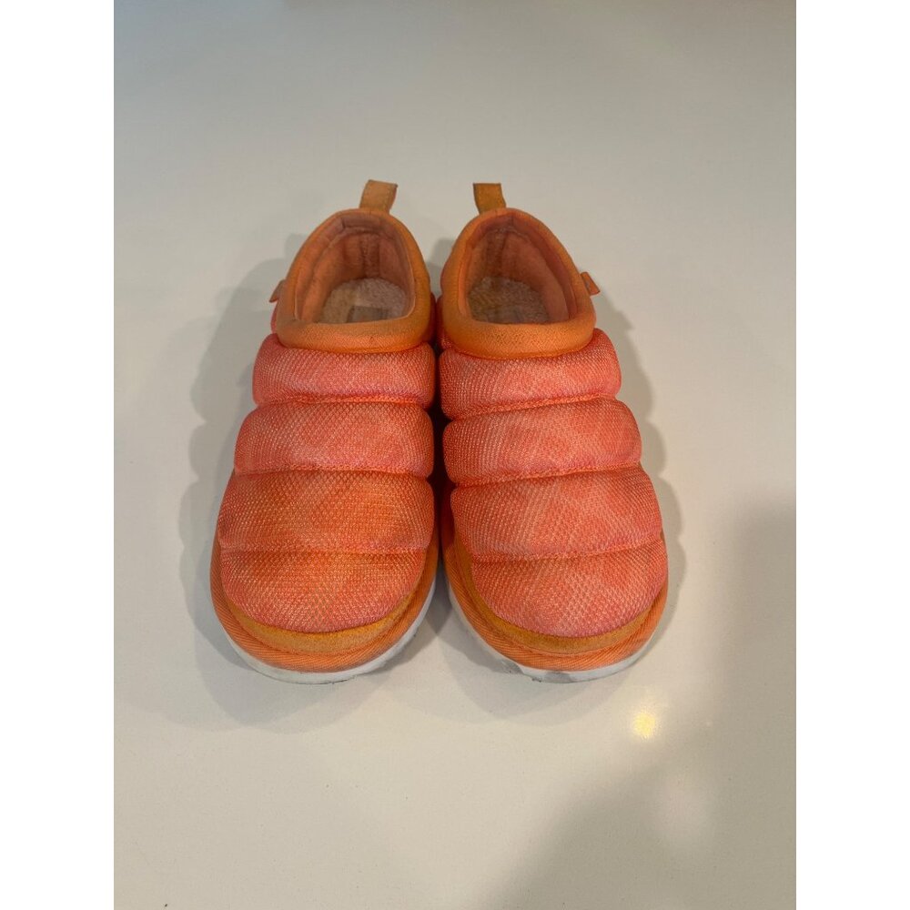 Ugg Slip Ons Sz 5 Orange - Picture 1 of 10